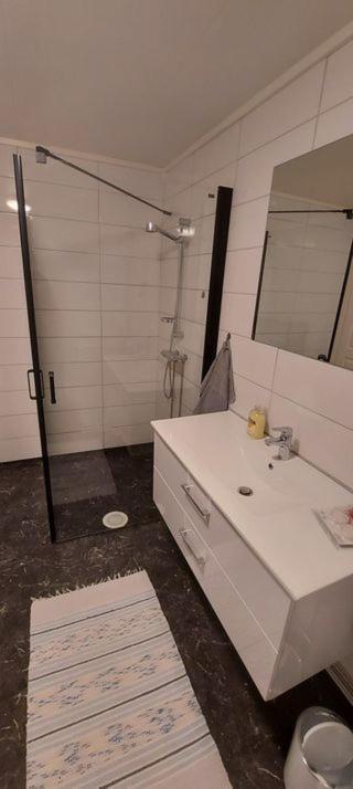 Varjjatgeainu Apartment Nesseby Varangerbotn Zewnętrze zdjęcie